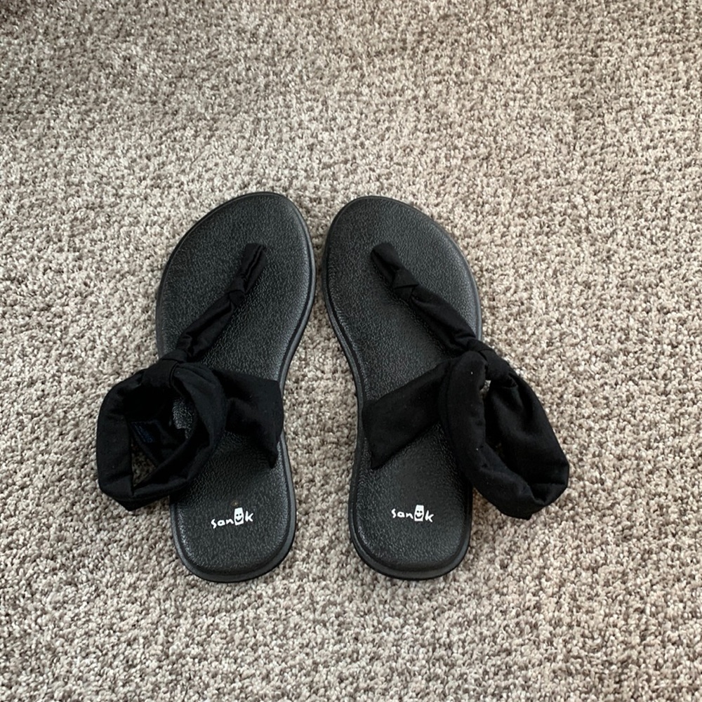 Sanuk womens sandal 8 1/2
